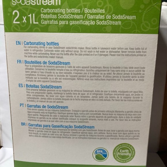 SodaStream Carbonating Bottles 2 Pack 1 Liter NEW - Picture 3 of 15